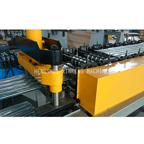 Hi-rib lath machine